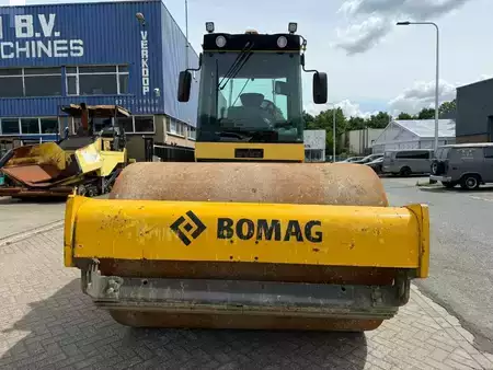 Enkelt tromlekomprimator 0 BOMAG BW 213 D H-4 (8)