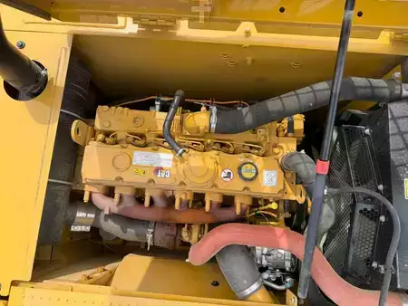 Pelles sur chenilles 0 Caterpillar 324 UNUSED NEW (12)