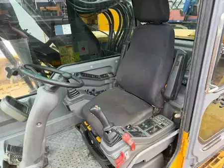 Escavatori gommati 0 Volvo EW 160 B (13)