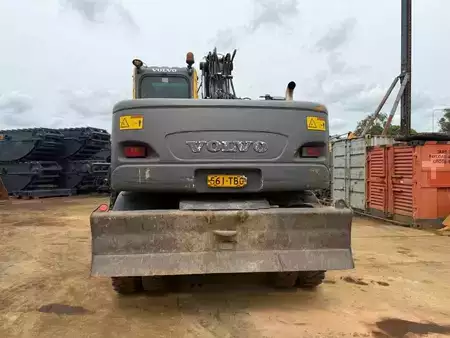 Escavatori gommati 0 Volvo EW 160 B (4)