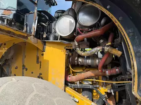 Kolové nakladače 0 Caterpillar 972 M (13)