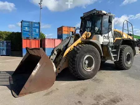 Ładowarki kołowe 0 Liebherr L 556 (2)