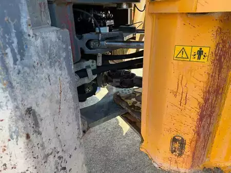 Ładowarki kołowe 0 Liebherr L 556 (7)