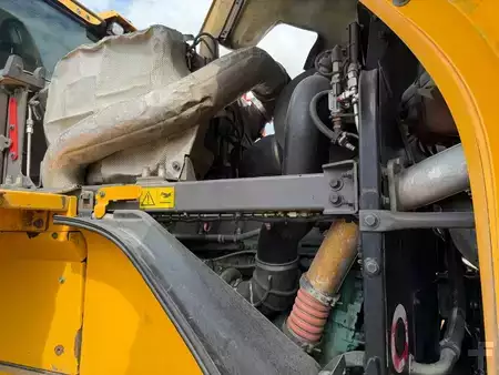 Kolové nakladače 0 Volvo L220H ( PERFECT CONDITION ) (11)