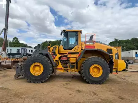 Kolové nakladače 0 Volvo L220H ( PERFECT CONDITION ) (2)