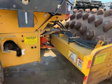 Affaldskompaktorer 2011 Caterpillar CP 533 E (8)