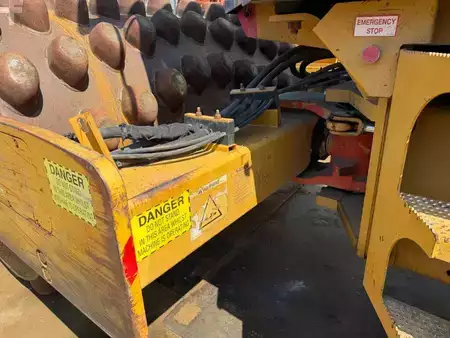 Affaldskompaktorer 2011 Caterpillar CP 533 E (9)