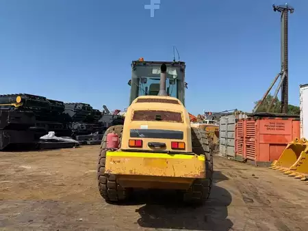 Single drum compactors 2010 Caterpillar CP 76 (4)