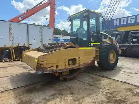 Sestavy válců 2011 Caterpillar CP 76 (2)