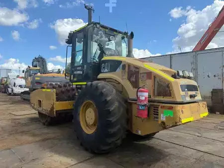 Sestavy válců 2011 Caterpillar CP 76 (3)
