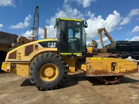 Sestavy válců 2011 Caterpillar CP 76 (6)