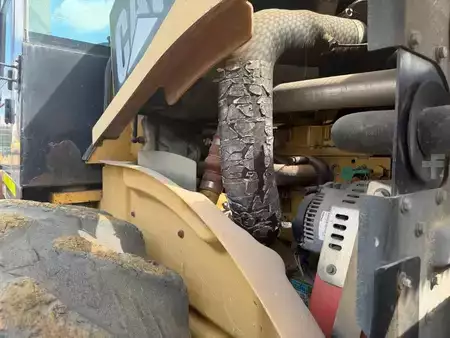Sestavy válců 2011 Caterpillar CP 76 (9)