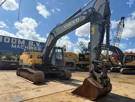 Escavadora de rastos 2012 Volvo EC 250 D L (7)