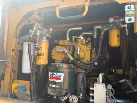 Kettenbagger 2015 Caterpillar 336 F L (15)