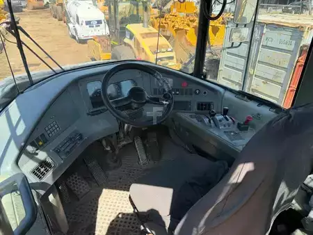 Knickgelenkte Muldenkipper/Dumper 2003 Volvo A 40 D (10)