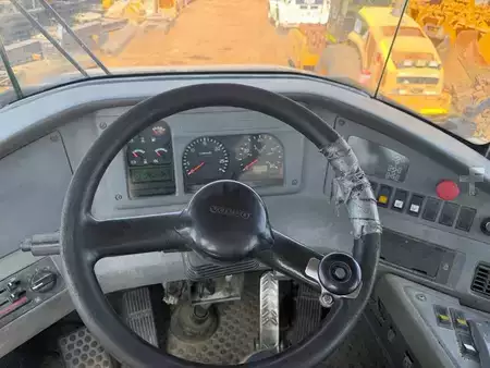 Knickgelenkte Muldenkipper/Dumper 2003 Volvo A 40 D (13)