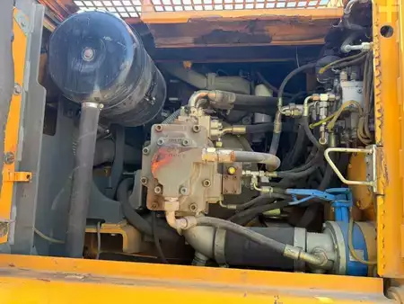 Escavadora de rodas 2002 Liebherr A 914 (8)