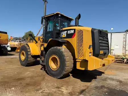 Ładowarki kołowe 2015 Caterpillar 950 M (3)