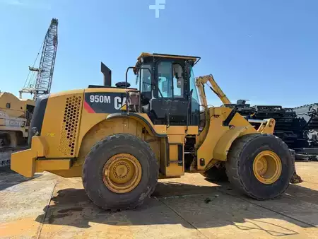 Ładowarki kołowe 2015 Caterpillar 950 M (6)