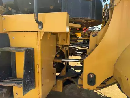 Ładowarki kołowe 2015 Caterpillar 950 M (8)