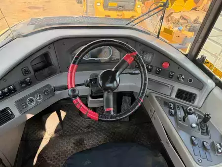 Knikdumpers 2011 Volvo A 35 F (15)