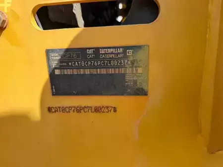 Single drum compactors 2012 Caterpillar CP 76 (12)