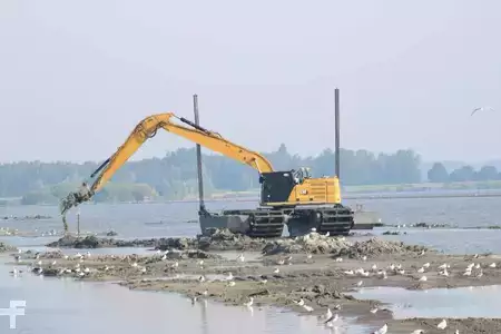Korečková rýpadla 0 Caterpillar 320 amphibious excavator bigfloat swampbuggy (2)