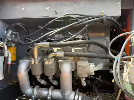 Rupsgraafmachines 2015 Hitachi ZX 350 LC-5B (15)