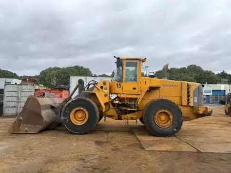 Pyöräkuormaajat 2001 Volvo L 150 E (1)