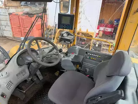 Pyöräkuormaajat 2001 Volvo L 150 E (11)