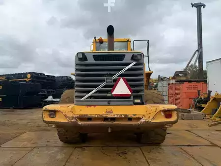 Pyöräkuormaajat 2001 Volvo L 150 E (4)