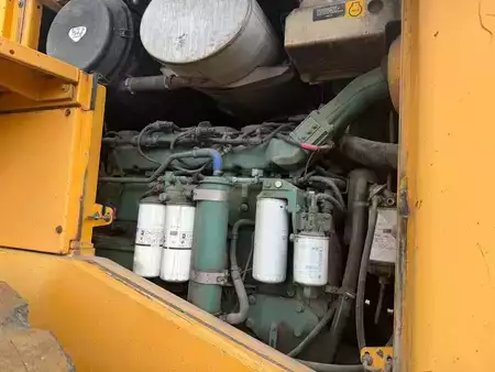 Pyöräkuormaajat 2001 Volvo L 150 E (9)