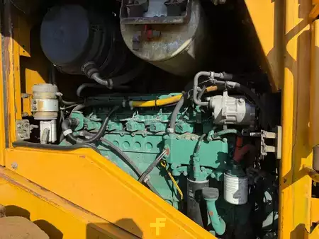 Kolové nakladače 2002 Volvo L 120 E (14)