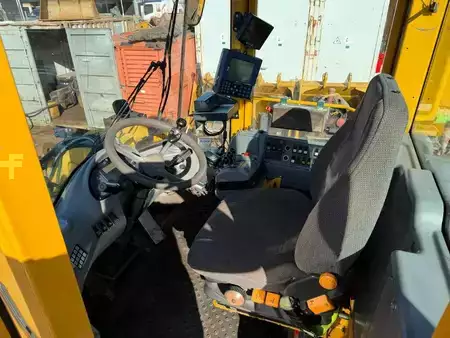 Kolové nakladače 2002 Volvo L 120 E (16)