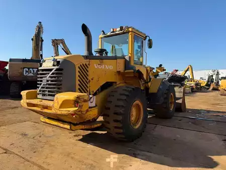 Kolové nakladače 2002 Volvo L 120 E (5)