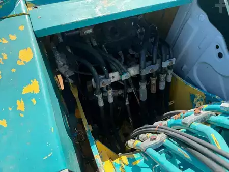 Pelles sur chenilles 2012 New Holland Construction E 135 B (15)