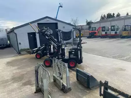 Pyöräkuormaajat 2024 Knikmops KM 80 (6)