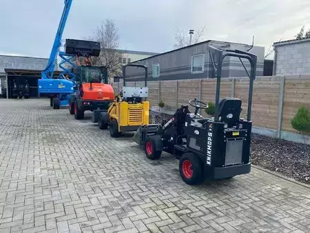 Pyöräkuormaajat 2024 Knikmops KM 80 (7)