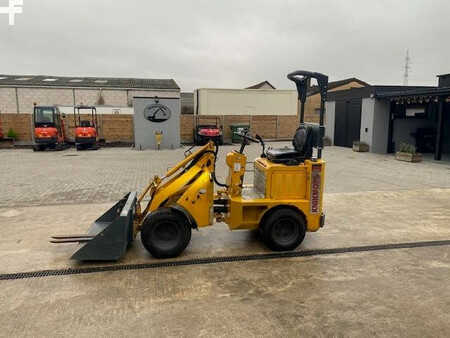 Cargadoras de ruedas 2018 Knikmops KM 100 (4)