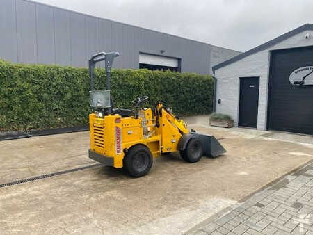 Cargadoras de ruedas 2018 Knikmops KM 100 (7)