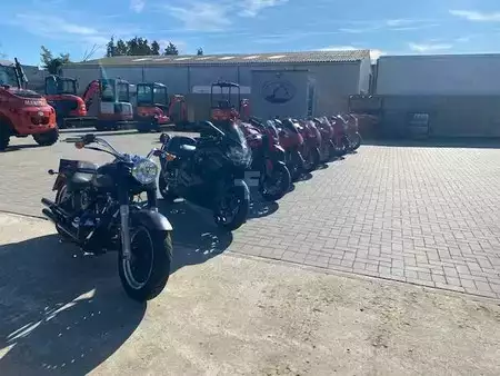 Kolové nakladače 2016 Ducati 996S (12)