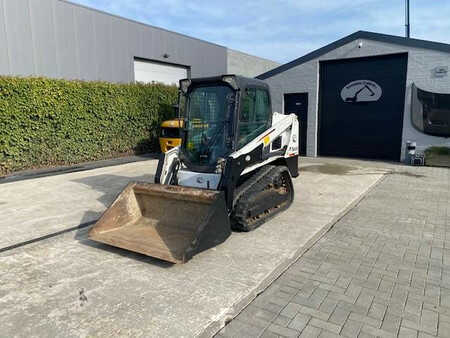 Kolové nakladače 2016 Bobcat T 450 (14)