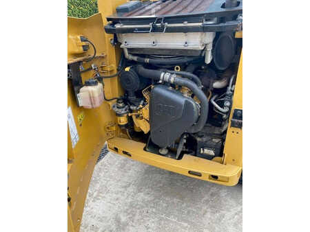 Kolové nakladače 2016 Bobcat T 450 (37)