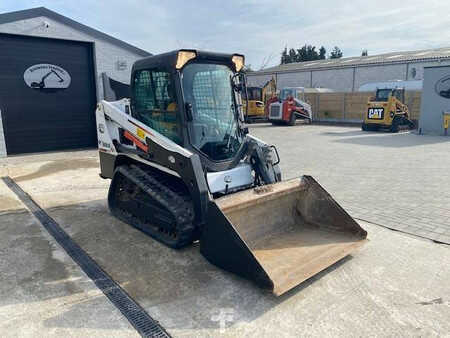 Kolové nakladače 2016 Bobcat T 450 (4)