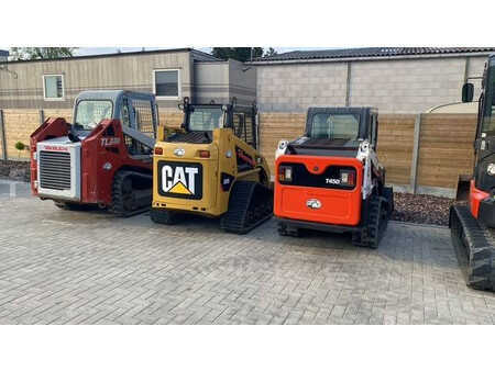 Kolové nakladače 2016 Bobcat T 450 (40)