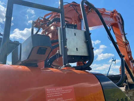 Escavadora de rastos 2020 Hitachi 135US-6 (17)