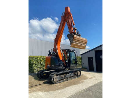 Escavadora de rastos 2020 Hitachi 135US-6 (8)