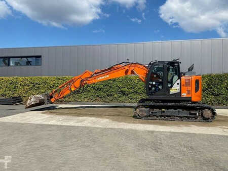 Escavadora de rastos 2020 Hitachi 135US-6 (9)