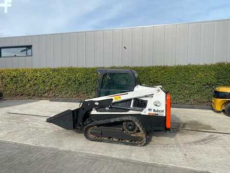 Carregadeira de rodas 2016 Bobcat T 450 (1)