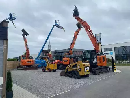 Wielladers 2018 Kubota R 065 (27)